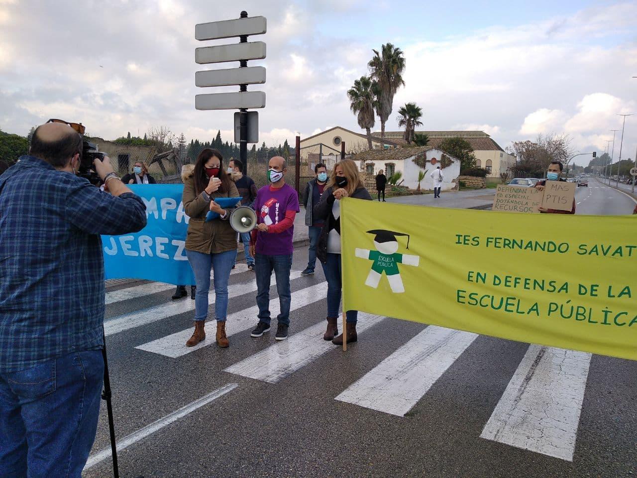 Adelante Jerez demandará en el Ayuntamiento y el Parlamento autonómico que se solvente la falta de "Petis" del IES Savater