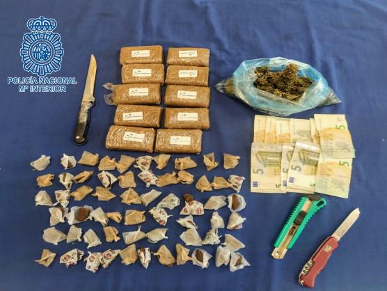 La Policía Nacional desmantela en Jerez dos puntos de venta de droga