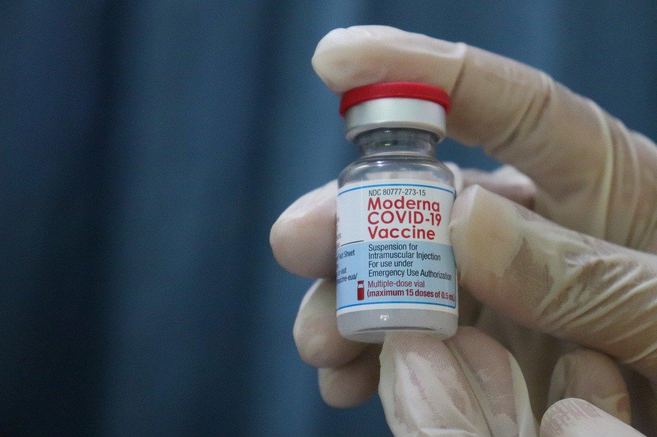 Andalucía abre la agenda de autocita para cualquier dosis de la vacuna contra el COVID-19