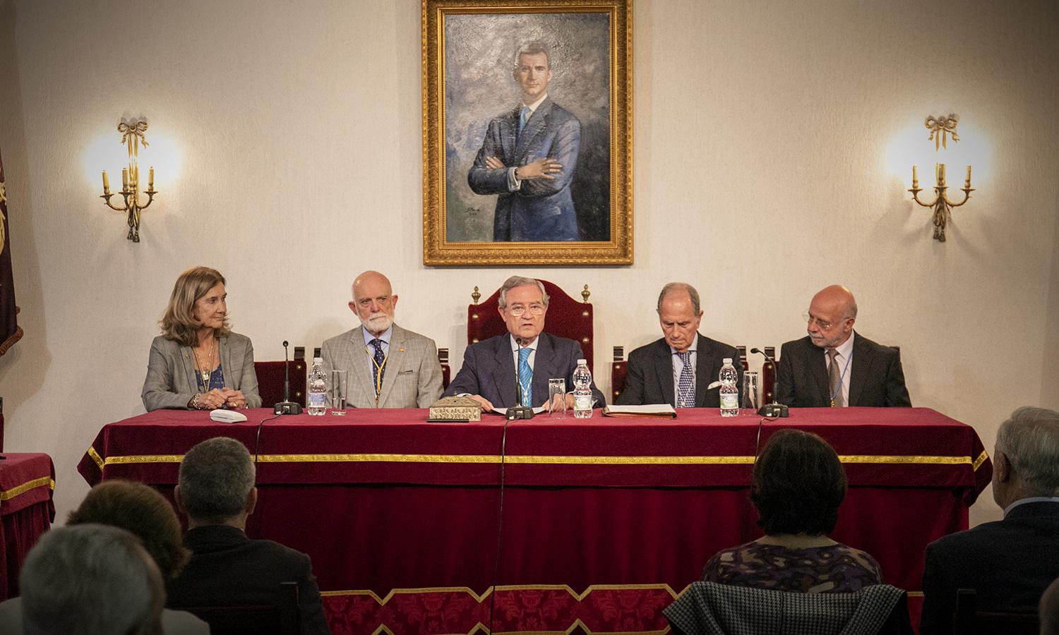 Doble conferencia en la Academia San Dionisio de Jerez para profundizar en la economía de la España del siglo XIX