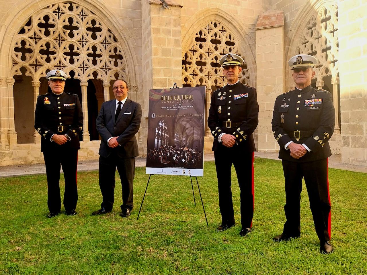 Los Claustros de Santo Domingo, en Jerez, reciben a la Unidad Musical del Tercio del Sur de Infantería de Marina por Santa Cecilia