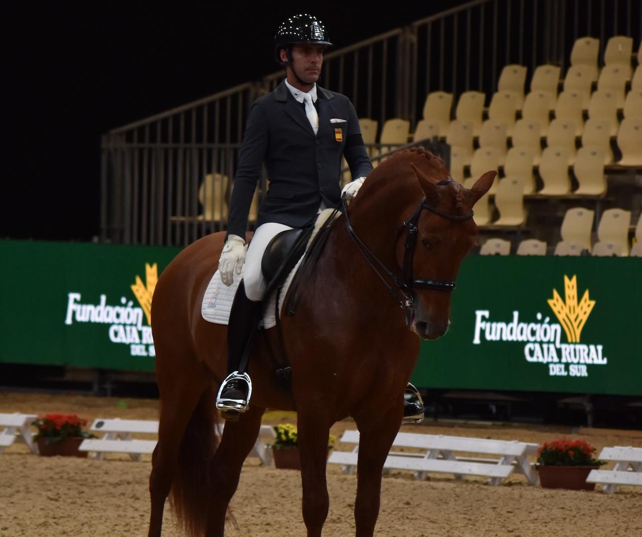 Holandés XVII, de la Yeguada Cartuja de Jerez, logra el cuarto puesto en la final de la Copa ANCCE de Doma Clásica en SICAB