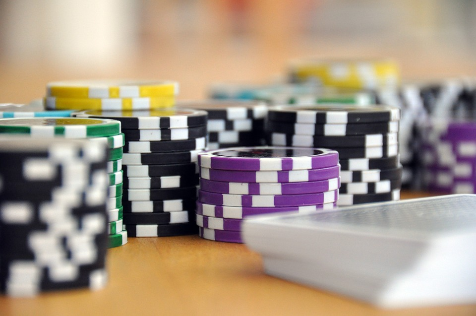 Tipos de fichas para el póker, ¿cuál elegir para jugar?