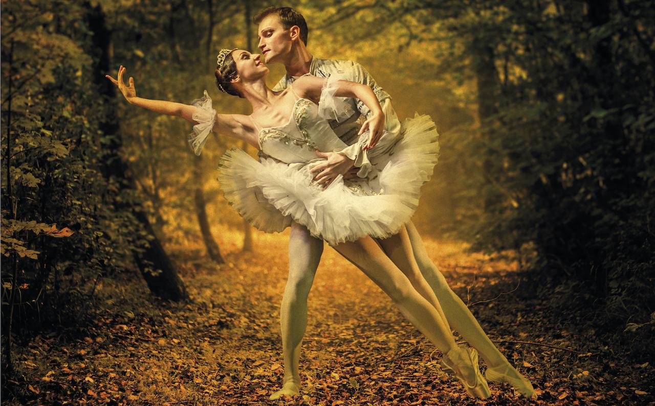 El Ballet Nacional Ruso presenta 'El lago de los cisnes' en el Teatro Villamarta