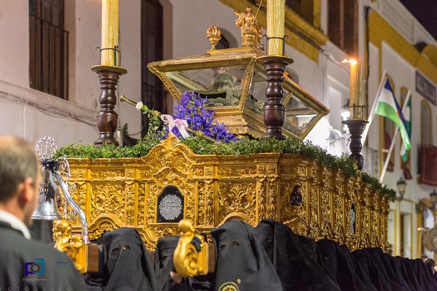 Procesión extraordinaria en Villamartín, de las imágenes del Santo Entierro