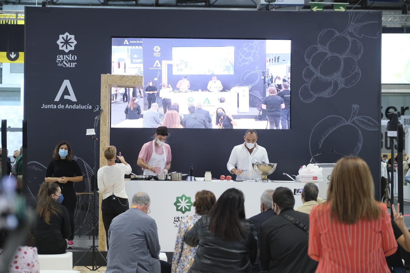 La Junta muestra la excelencia de la gastronomía andaluza en Salón Gourmets con el showcooking 'Producto andaluz estrella con chef Estrella'