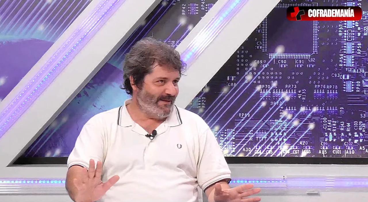 Cofrademanía: ''No descarto que el cartel pueda ser una fotografía''