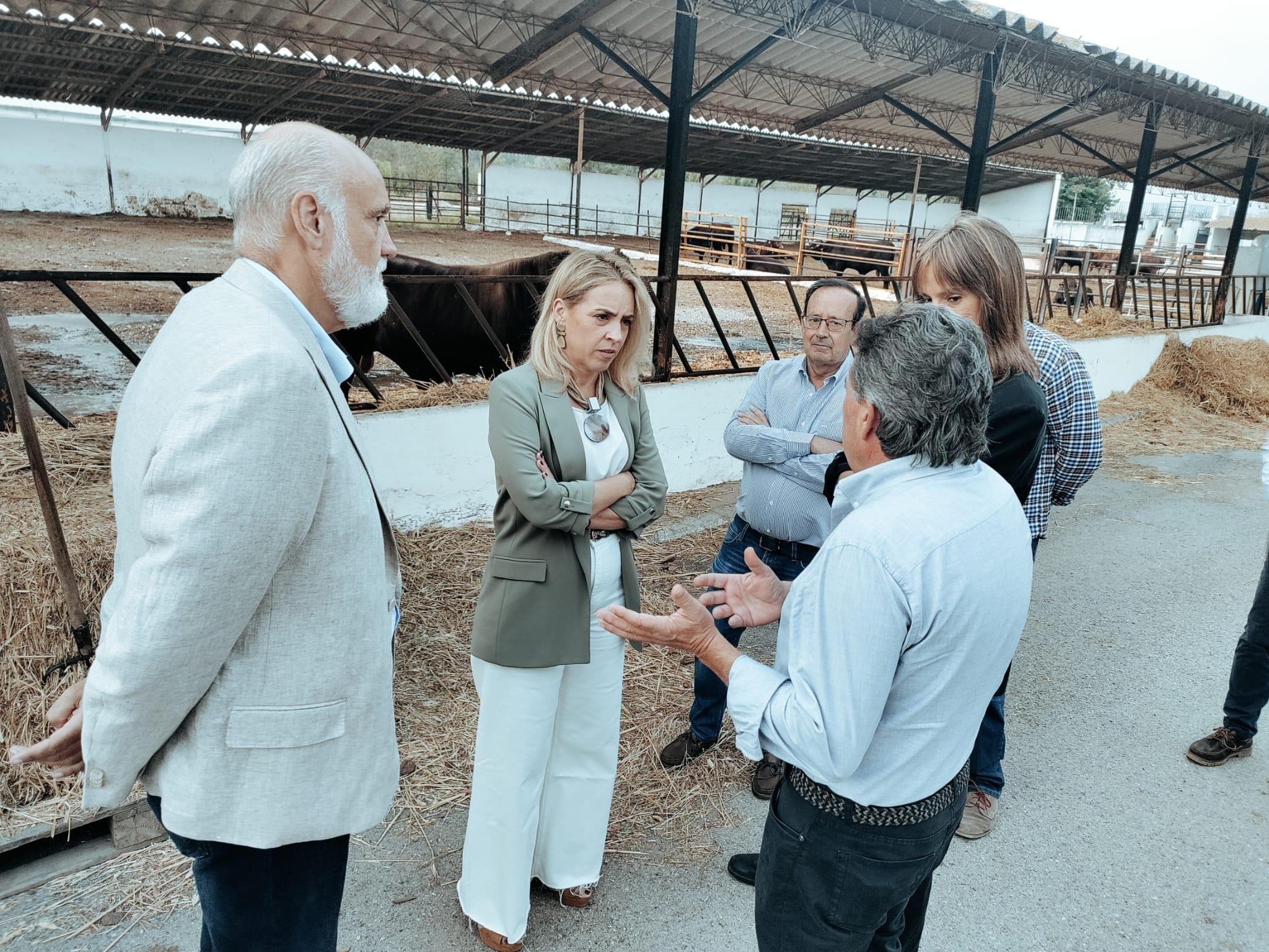 Almudena Martínez visita el CEAG en Jerez y anuncia la creación de una Mesa provincial del Sector Primario