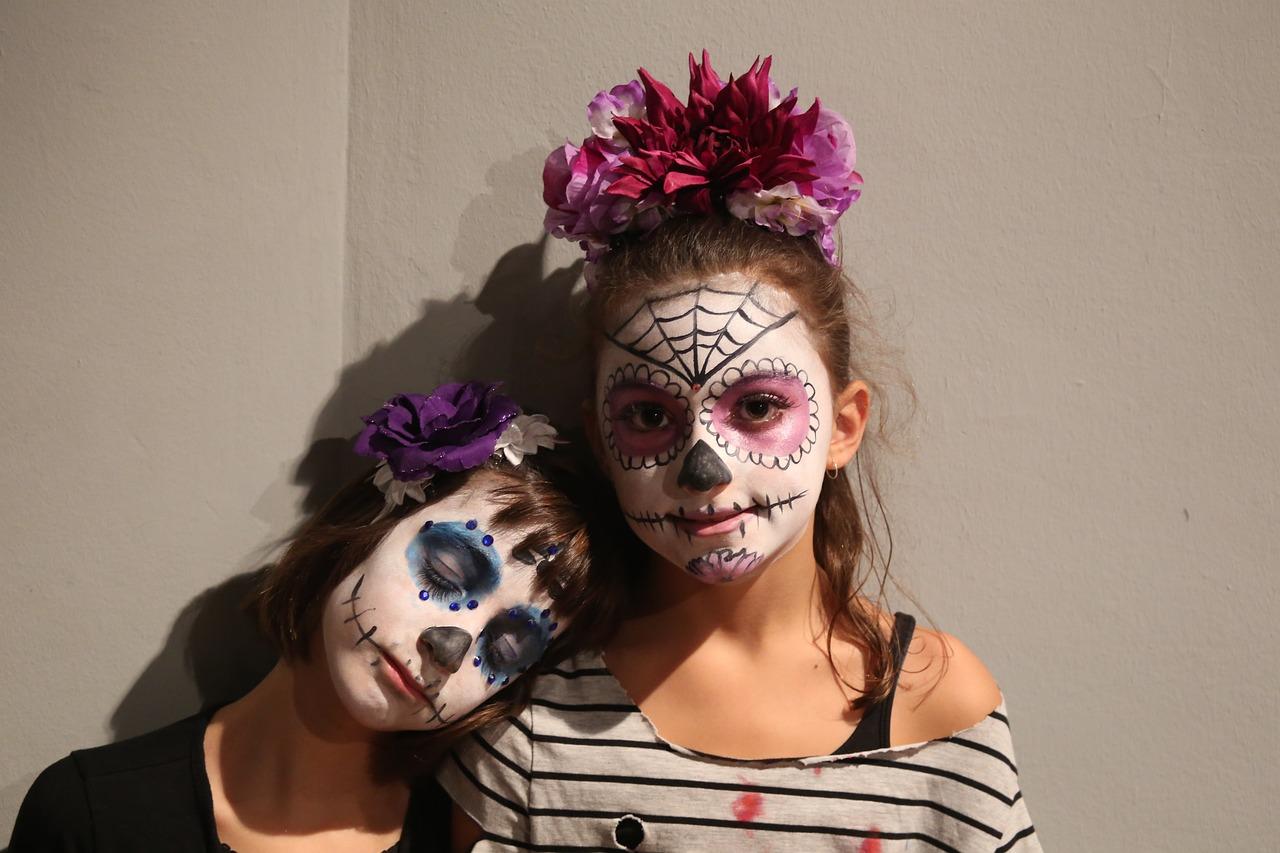 El Desfile de Halloween recorre este martes el centro de Jerez repartiendo diversión terrorífica para toda la familia