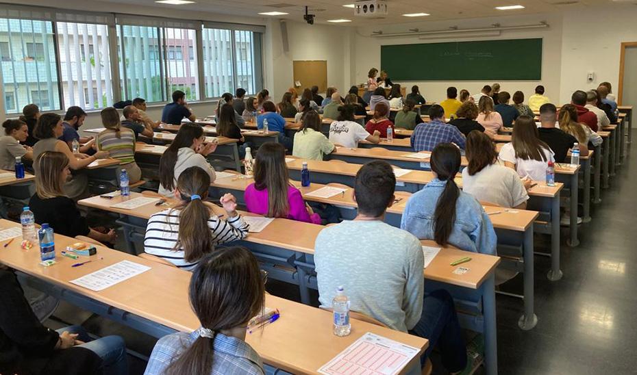 Casi 5.700 candidatos se examinan para un puesto fijo de facultativo especialista de área o de médico de familia del SAS