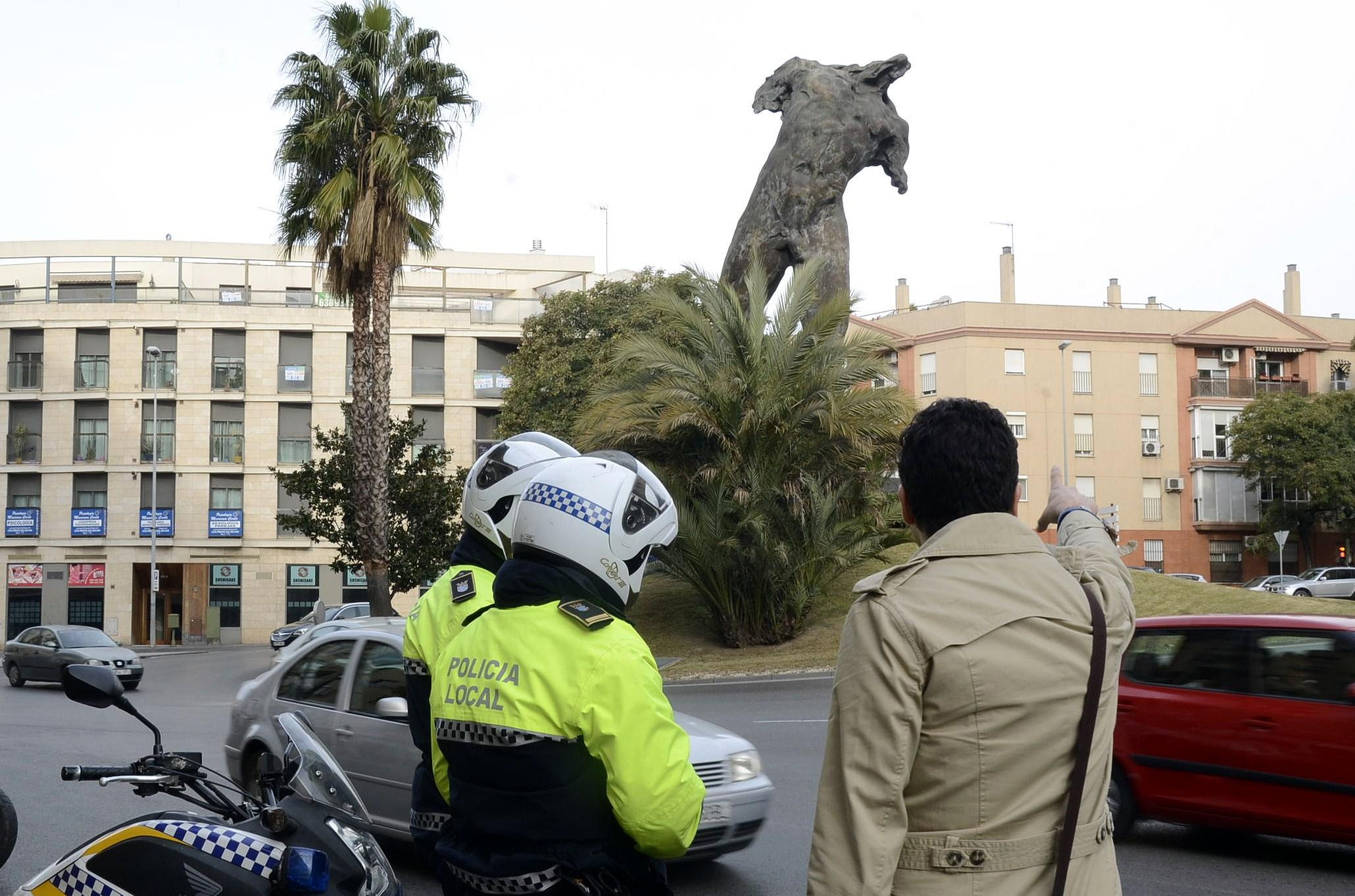 La Policía Local de Jerez detiene a los autores de una agresión y de un atropello intencionado