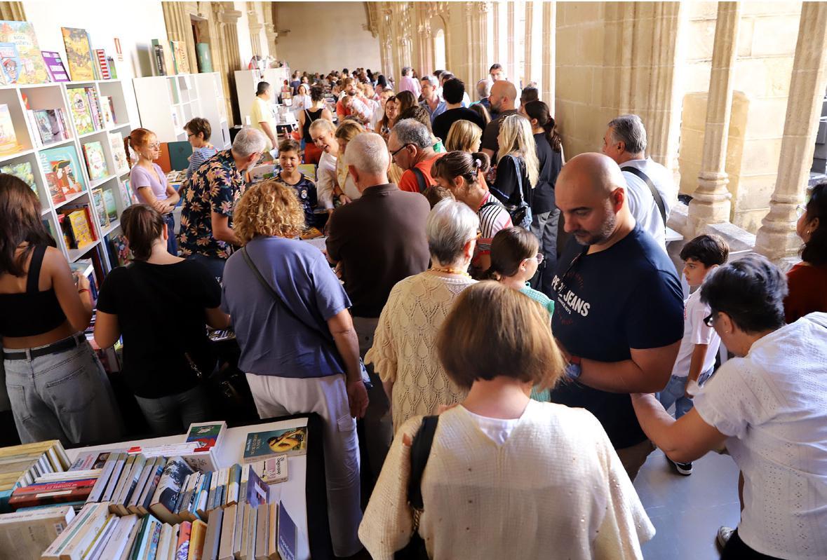 La Feria del Libro de Jerez atrae a más de 14.000 personas con la presencia estelar de escritores de gran prestigio