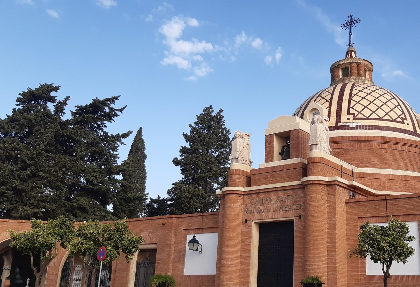 Suspendido el traslado al cementerio de la Virgen del Carmen