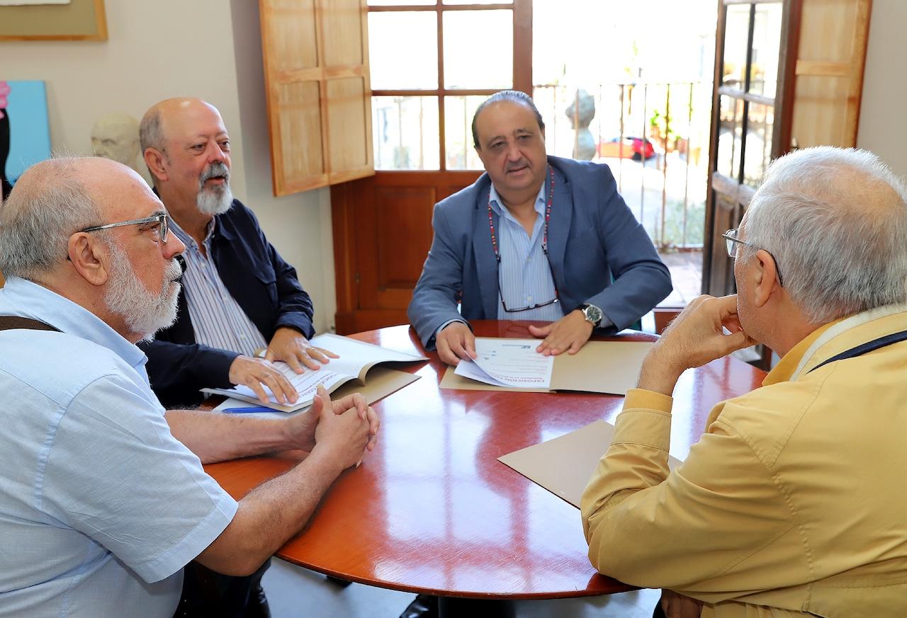 Belenistas de Jerez y el Ayuntamiento ultiman la programación navideña de este año