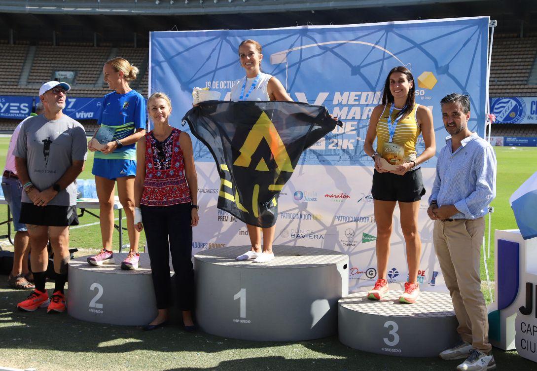 La 29ª Media Maratón de Jerez, dedicada al Mercado de Abastos, evento de referencia en Andalucía con más de 1.100 corredores