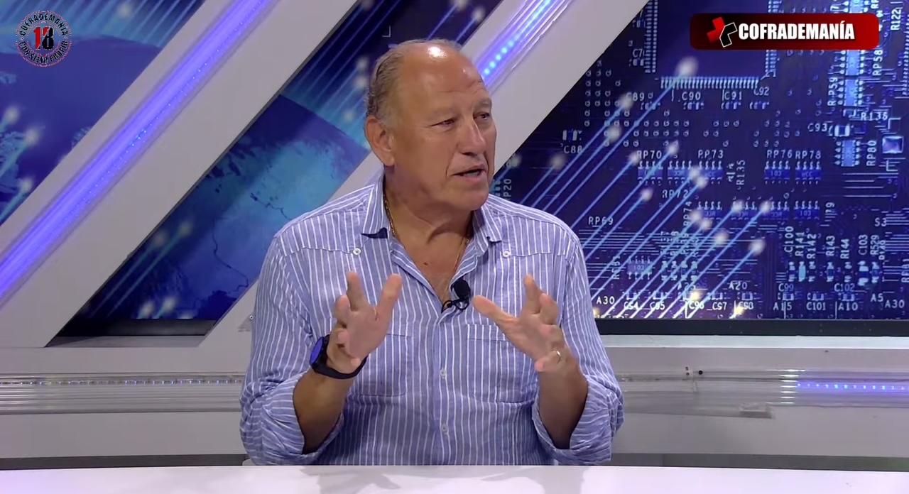 Cofrademanía: "La gente habla de ti o de mí, sin conocernos''