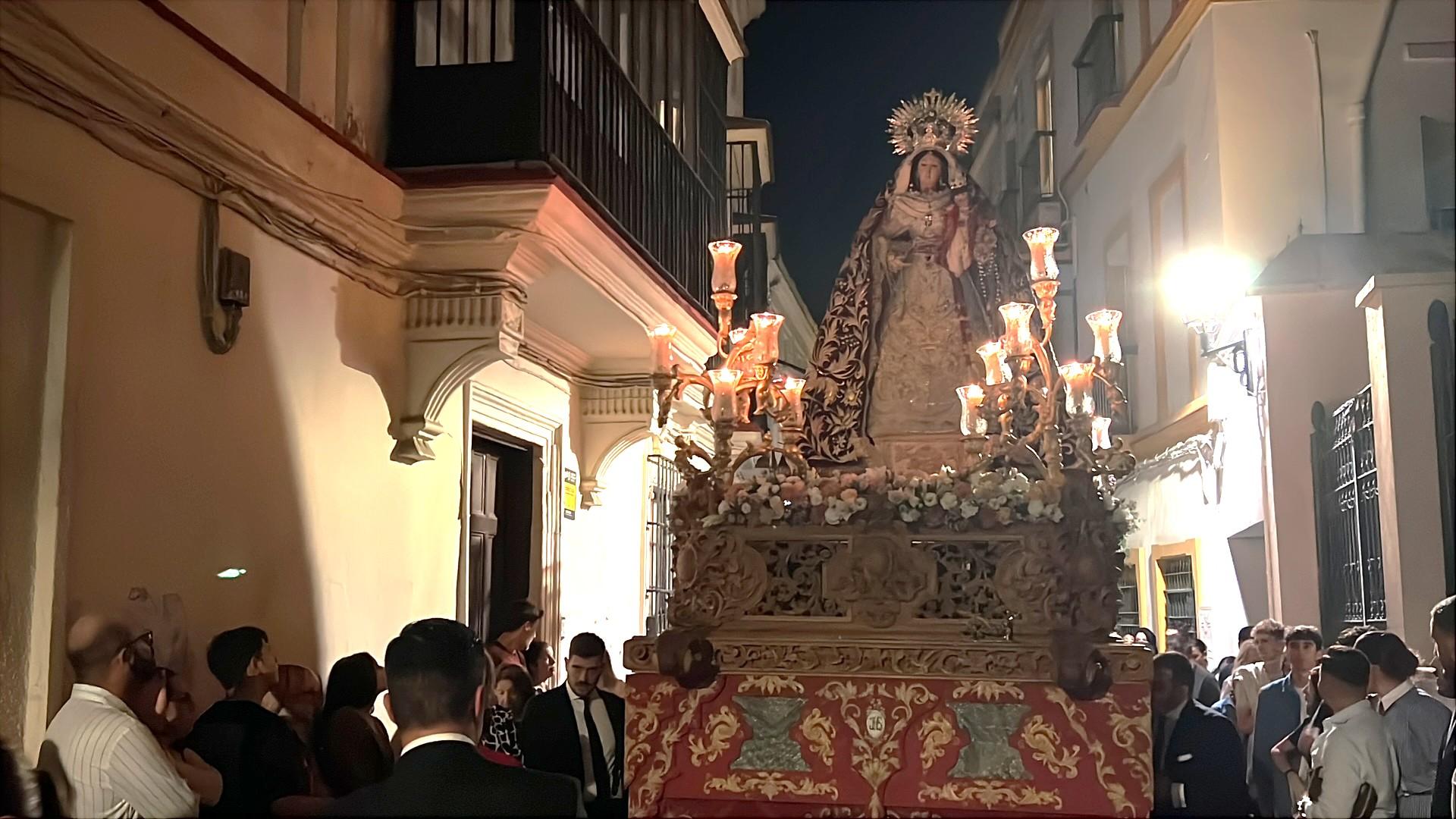 Radio: la recogida de Madre de Dios del Rosario