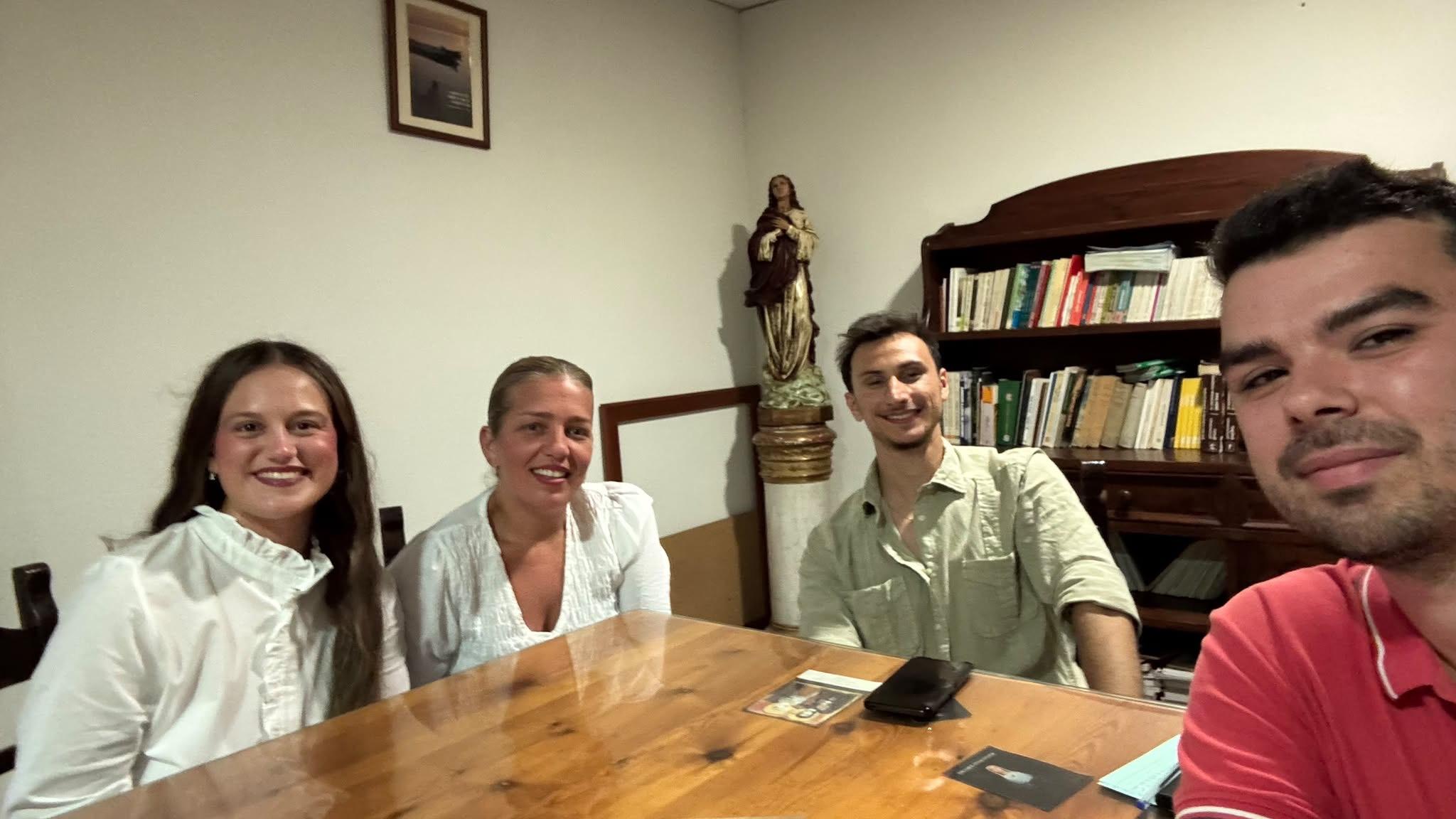 Grupo Joven: con jóvenes de la Hermandad del Soberano Poder