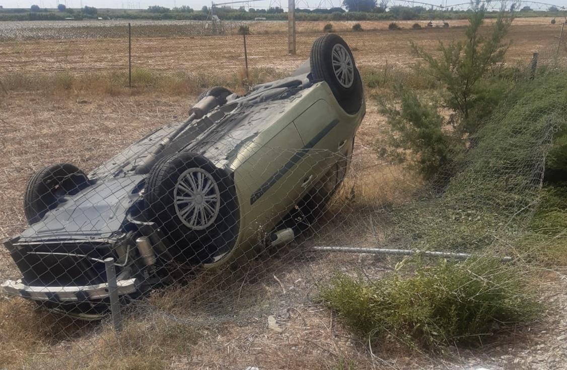 Tres heridos en torno a un accidente laboral en La Barca de la Florida