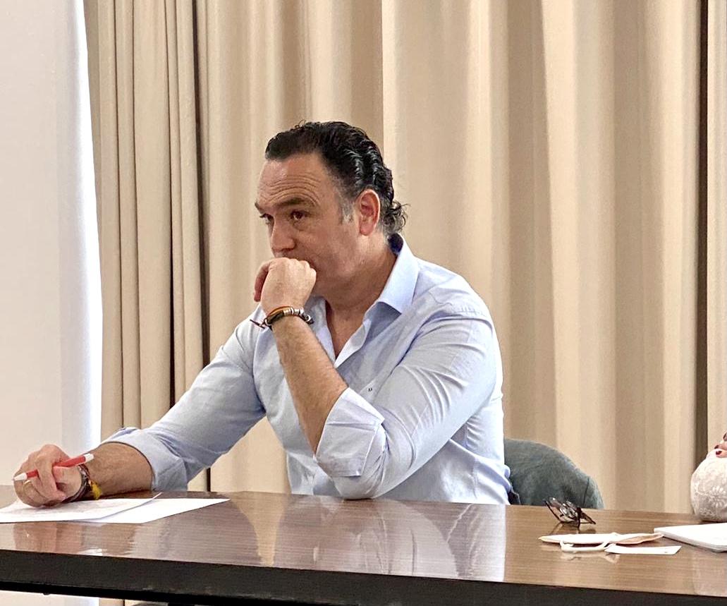 El líder de Vox en Jerez, Ramón Aumesquet, denuncia “graves irregularidades” en las elecciones a la Ejecutiva Provincial de la formación