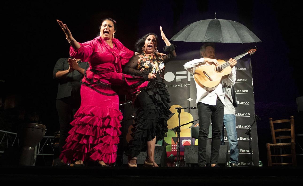 La Fabi y Belén López desafían a la lluvia y triunfan en el fin de fiesta de Milnoff