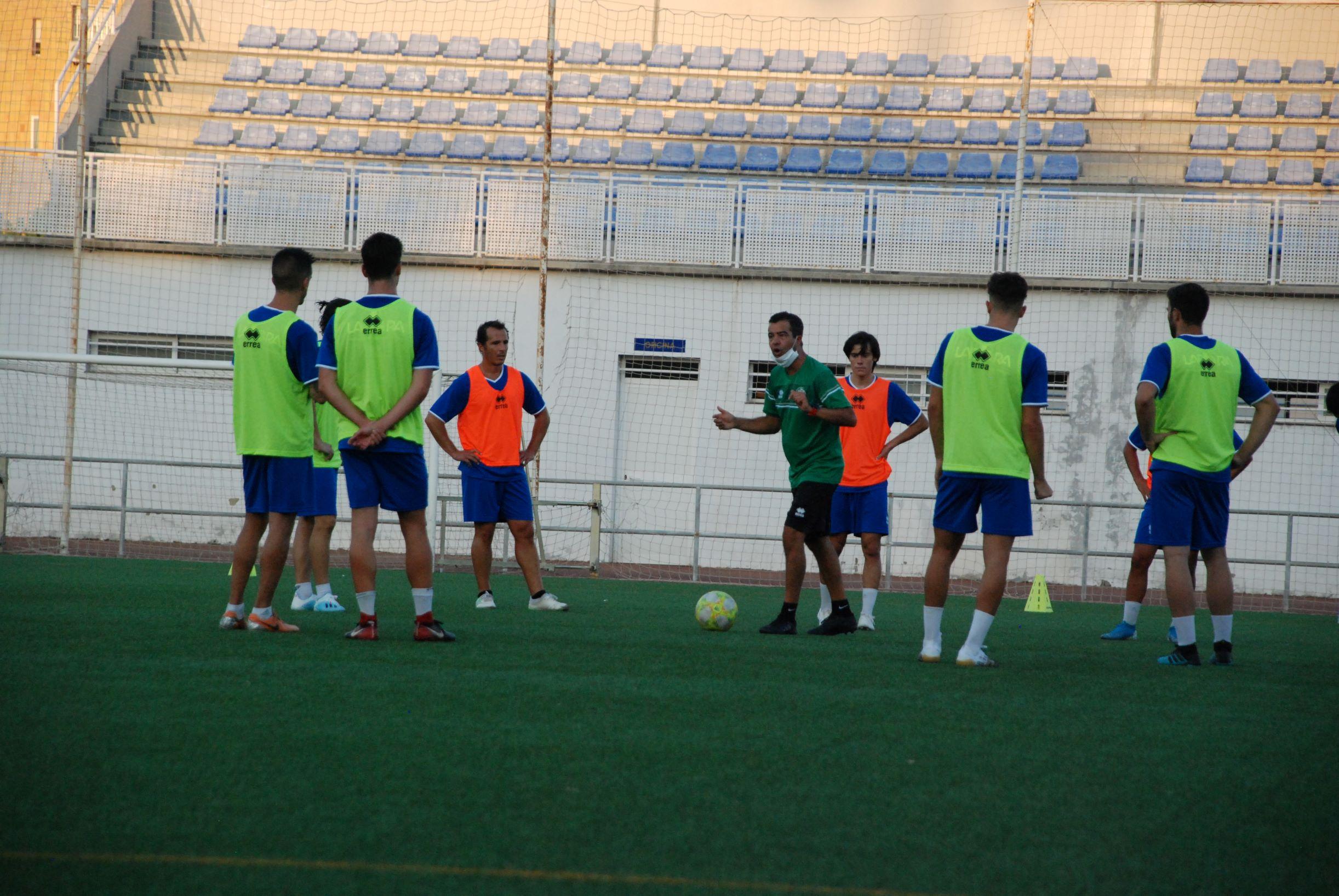 El Xerez Deportivo FC inicia la pretemporada 20/21 con una afición entregada