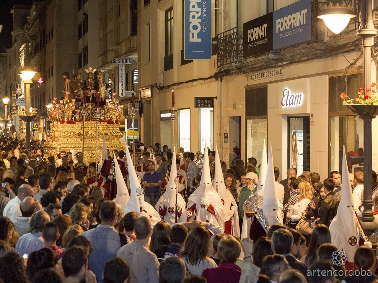 Córdoba: La Junta de Andalucía dice sí a las procesiones, pero se posiciona en contra de los costaleros