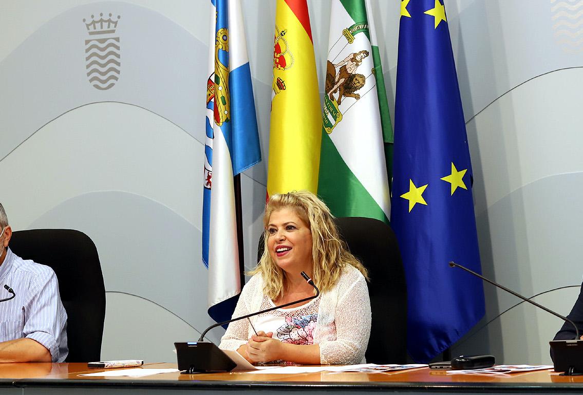 El PSOE de Mamen Sánchez ha gastado más de 500.000 euros en contratar asesorías externas