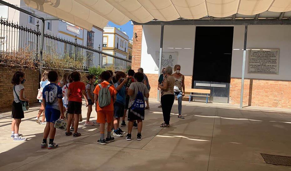 Inicia el curso escolar en Andalucía con 45.000 alumnos menos y la mayor plantilla docente en sus centros públicos