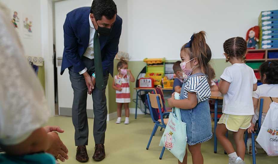 Juanma Moreno: "Nunca antes se había invertido tanto en Educación en Andalucía"