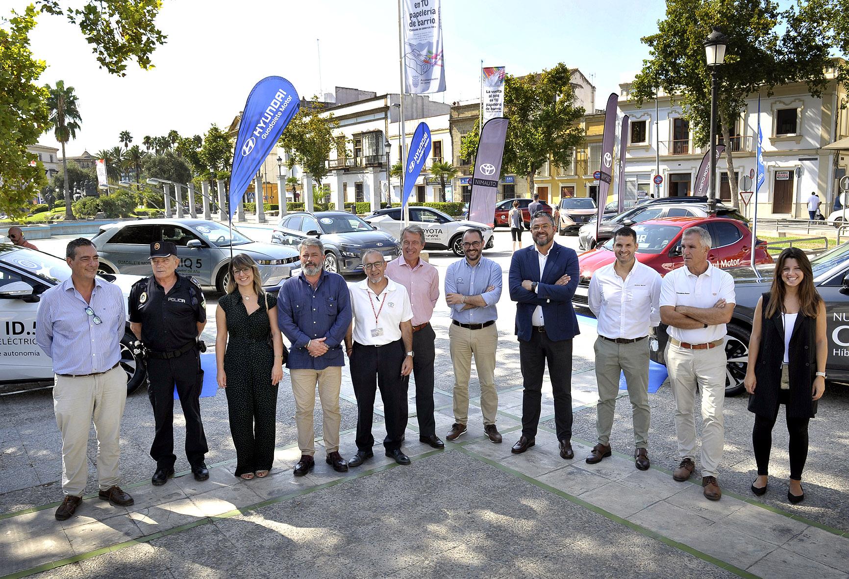Jerez inaugura la Semana Europea de la Movilidad con la muestra de vehículos eléctricos e híbridos