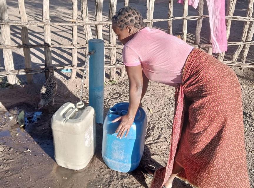 Un total de 1.039 familias de Mozambique logran acceder a agua potable y alimentación de la mano de Madre Coraje y la Junta