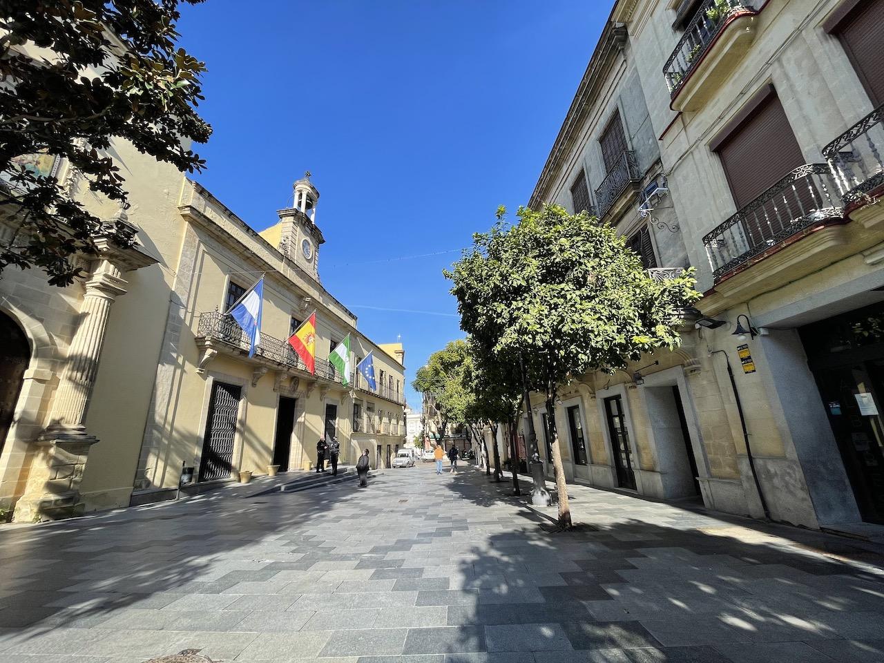 "El Ayuntamiento de Jerez no ha pagado ni va a pagar ningún céntimo a ninguna persona vinculada al equipo de Gobierno"