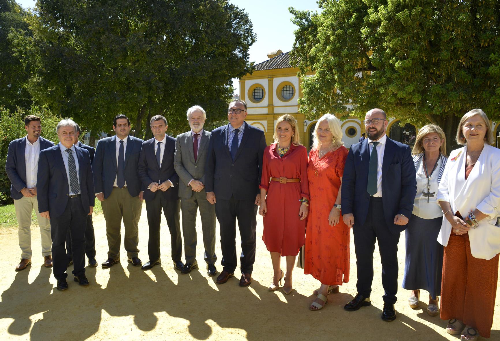 Diputación distingue en el Día del Turismo a la Real Escuela Andaluza de Arte Ecuestre