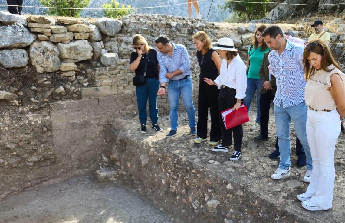 Los últimos trabajos en el Yacimiento Arqueológico de Ocuri en Ubrique permiten avanzar en la documentación de las estructuras