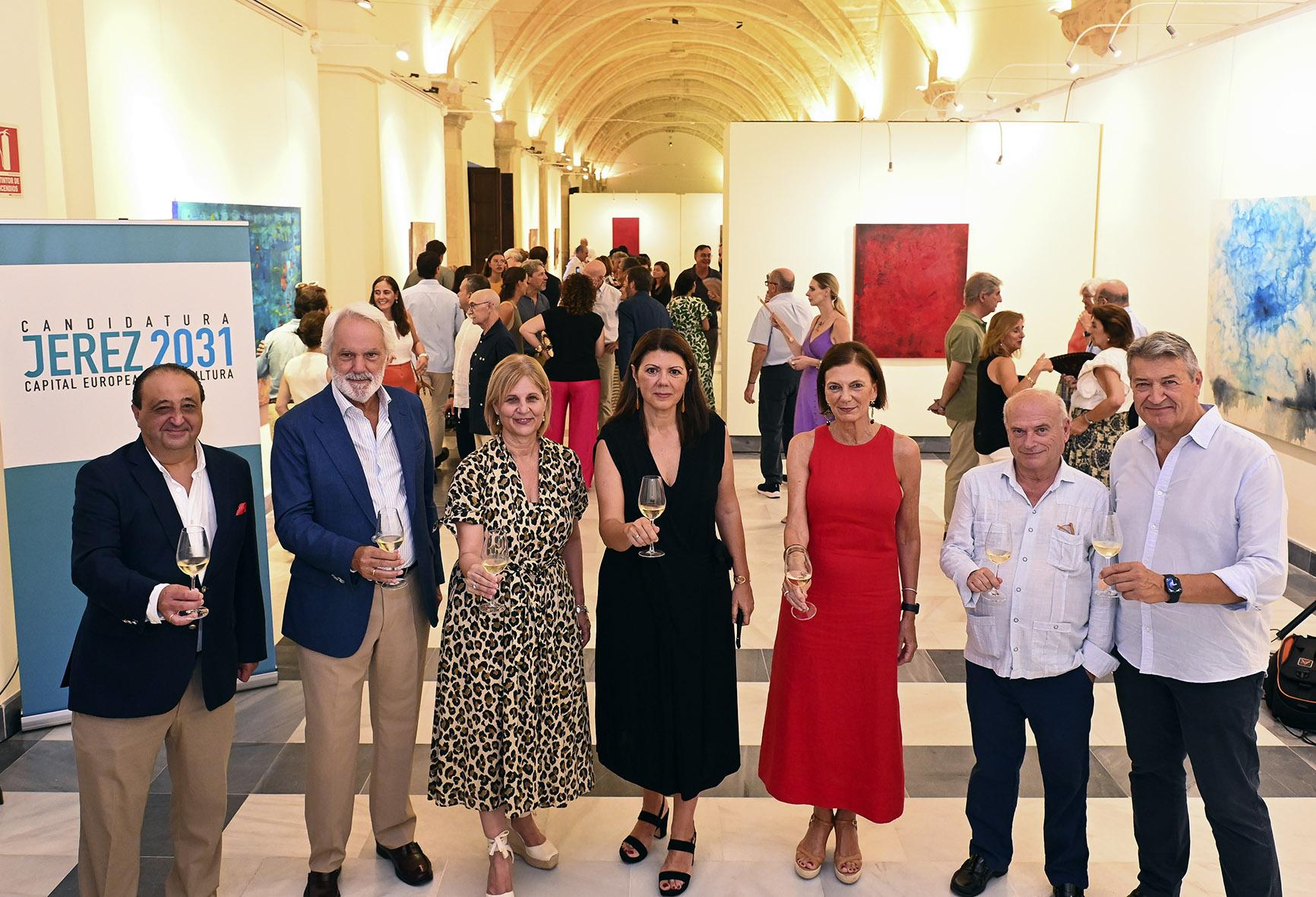 Mariola Naranjo lleva a Los Claustros la esencia de la provincia bajo el título 'Cádiz: viento, mar y vino'