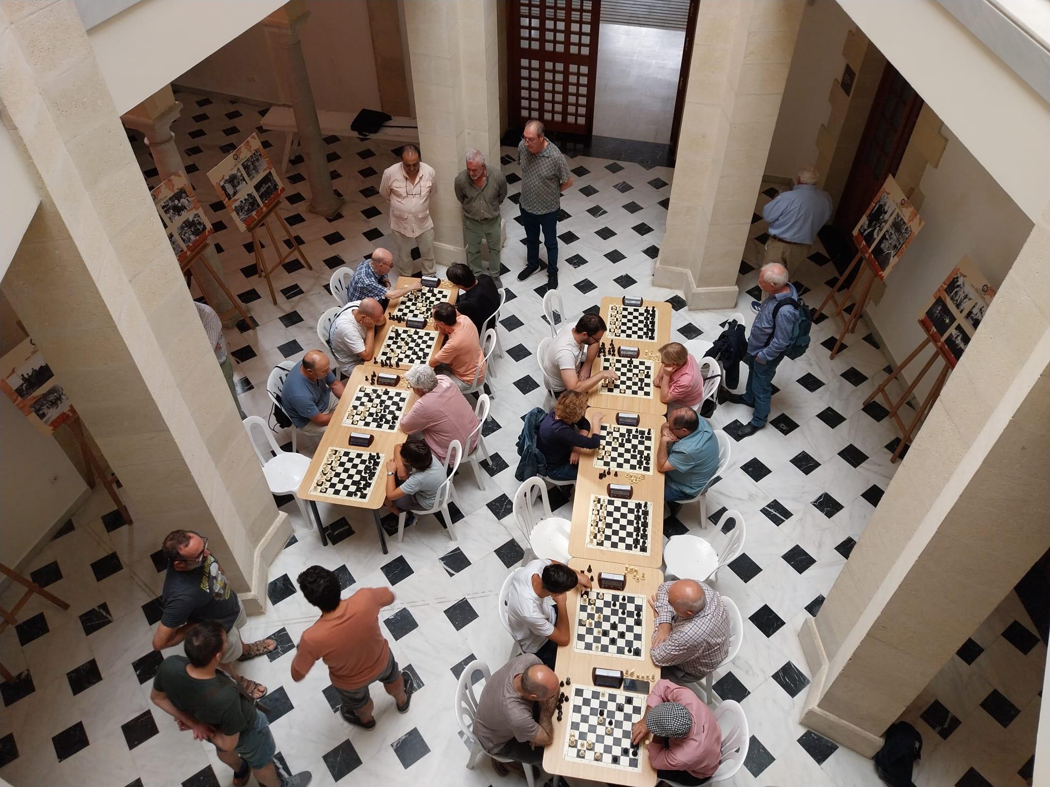 El Palacio de Villapanés de Jerez acoge un torneo de ajedrez por la Semana Cultural de San Miguel