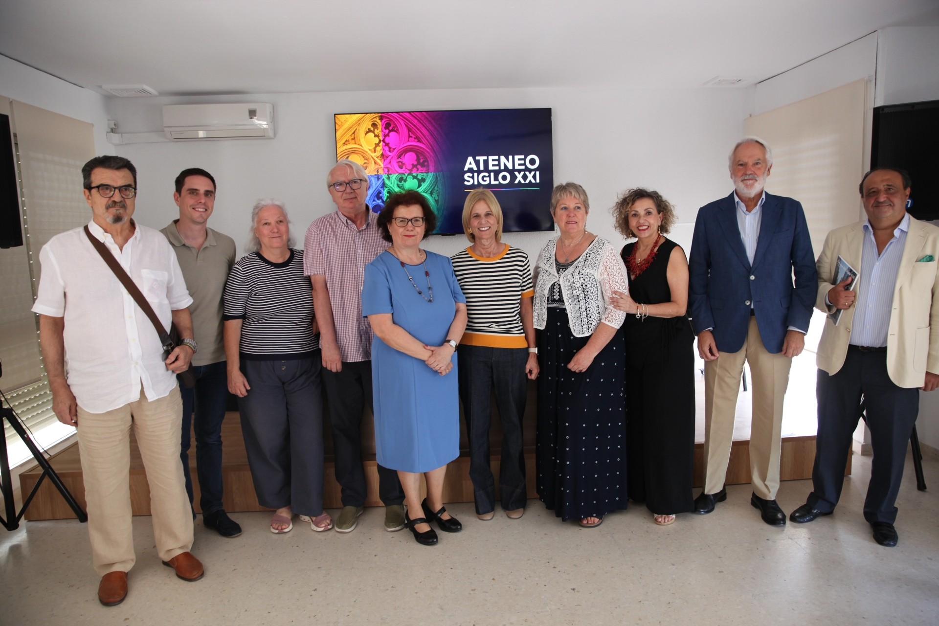 El Ateneo Siglo XXI de Jerez celebra su segundo aniversario estrenando nueva sede