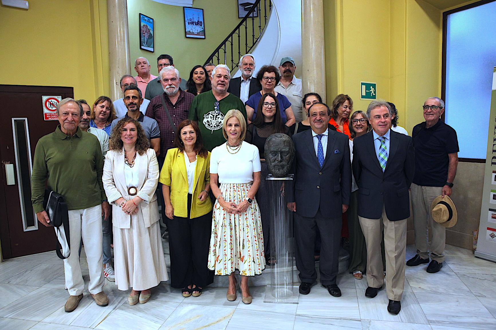 Presentado el Año Caballero Bonald para homenajear el centenario del nacimiento del ilustre escritor de Jerez