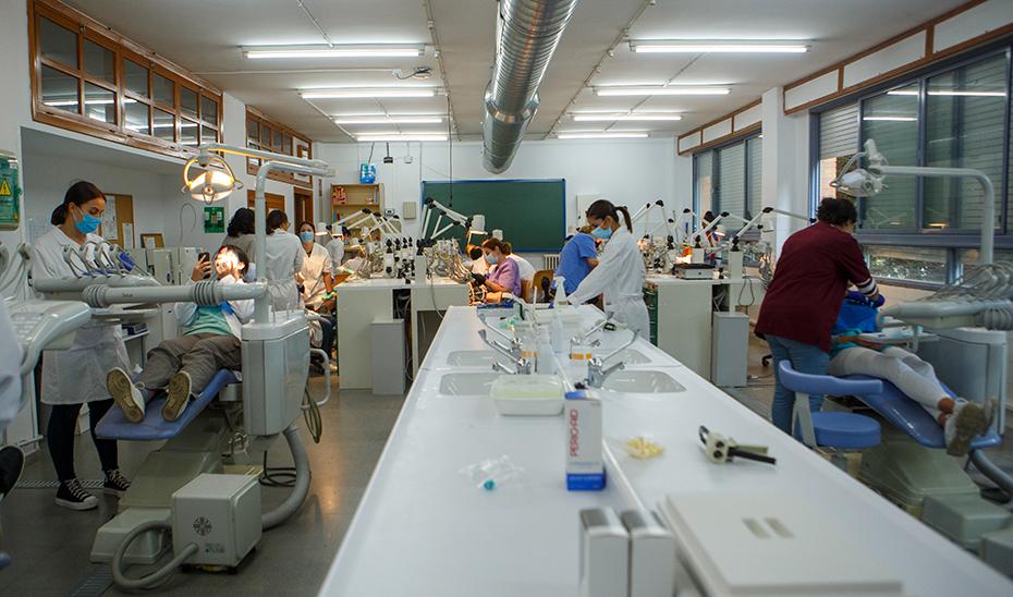 Ofertadas casi 200.000 plazas de Formación Profesional para el curso 2026-2027 en Andalucía