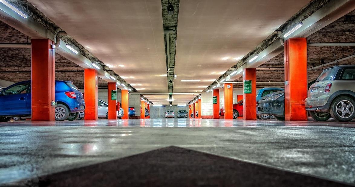 Los parkings del Mamelón y Alameda Vieja en Jerez ofrecen una tarifa especial de 12 horas desde 2,55 euros