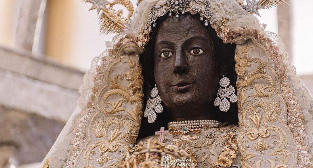 La semana próxima, Novena a la Patrona